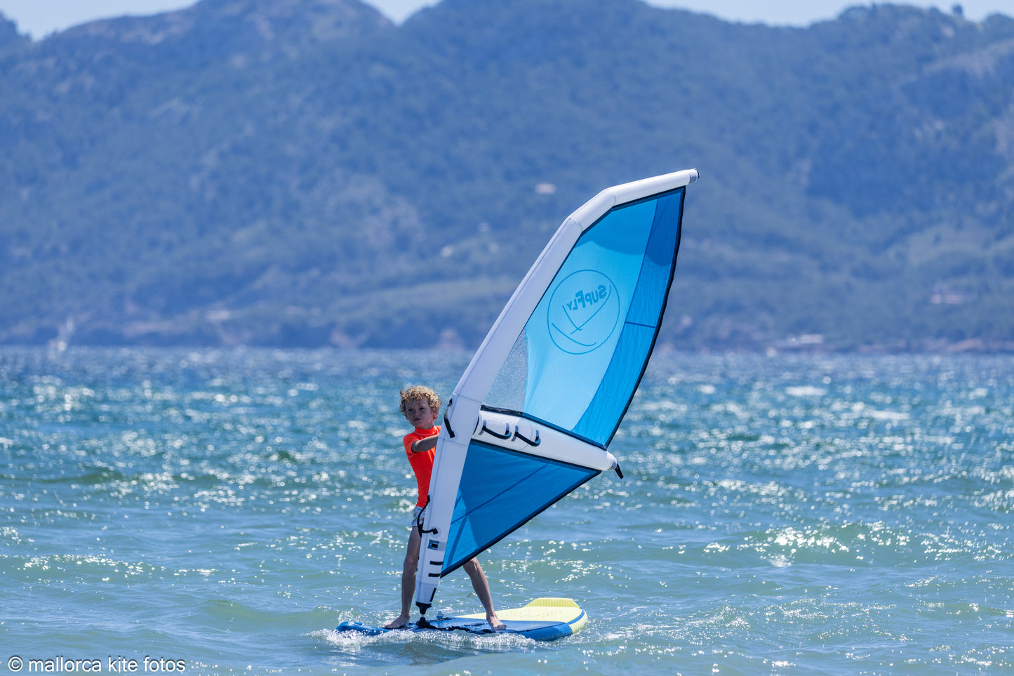INFLATABLE WINDSURF SAIL 3.2 m (Copia)